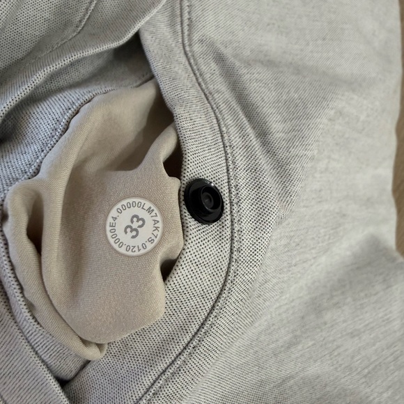 Men’s Lululemon Commission Classic Shorts, Light Gray, Size 33 - Picture 5 of 12